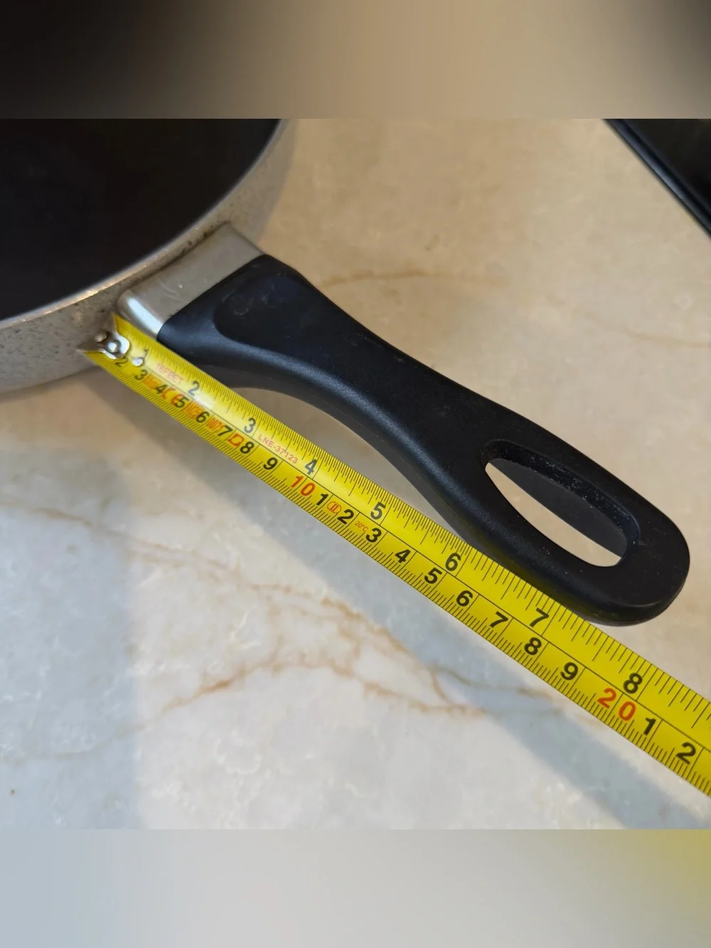 11” Kitchenware Black Frying Pan with Soft-Touch Handle